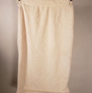 New. Women. White. Midi. Pencil skirt with elastic